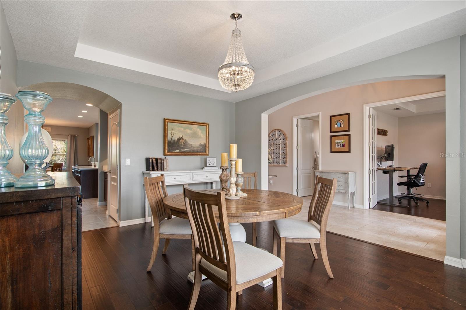 Image 8 of 100 For 615 Timbervale Trail