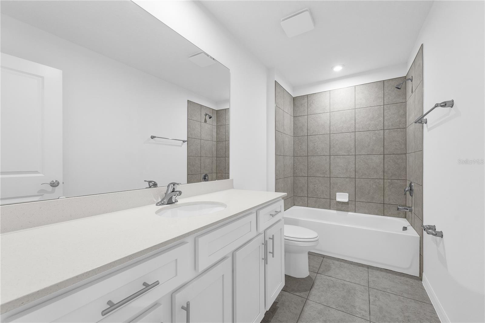 Image 24 of 39 For 5472 Meadow Walk Drive