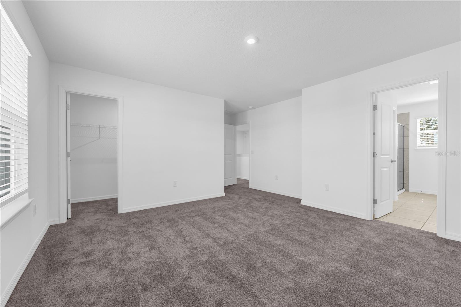 Image 29 of 39 For 5472 Meadow Walk Drive