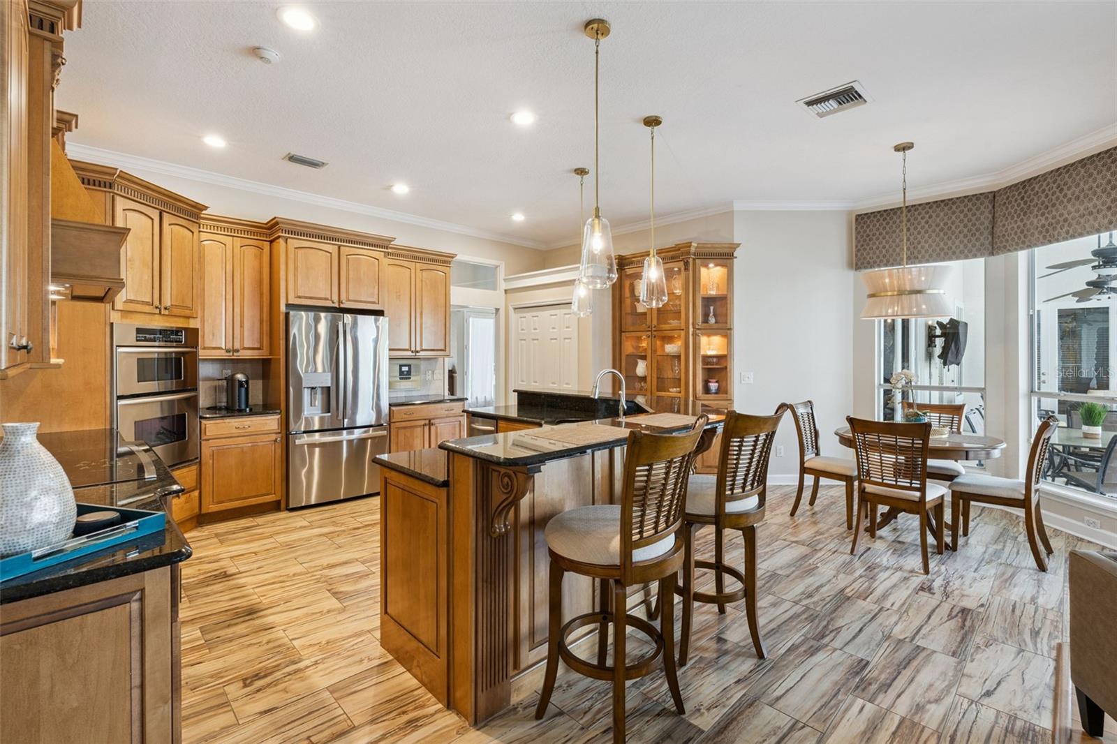 Image 12 of 63 For 8725 Summerville Place