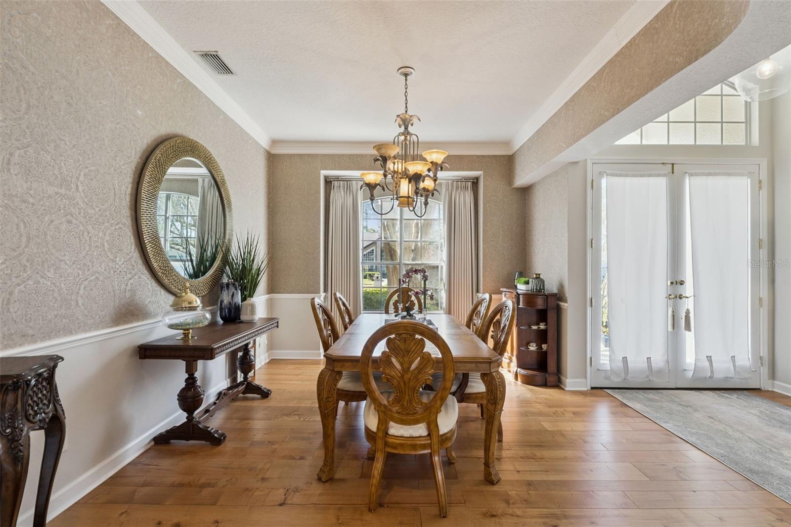 Image 5 of 63 For 8725 Summerville Place