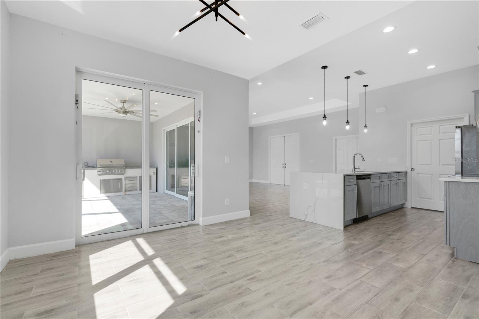 Image 15 of 41 For 1306 2nd Avenue