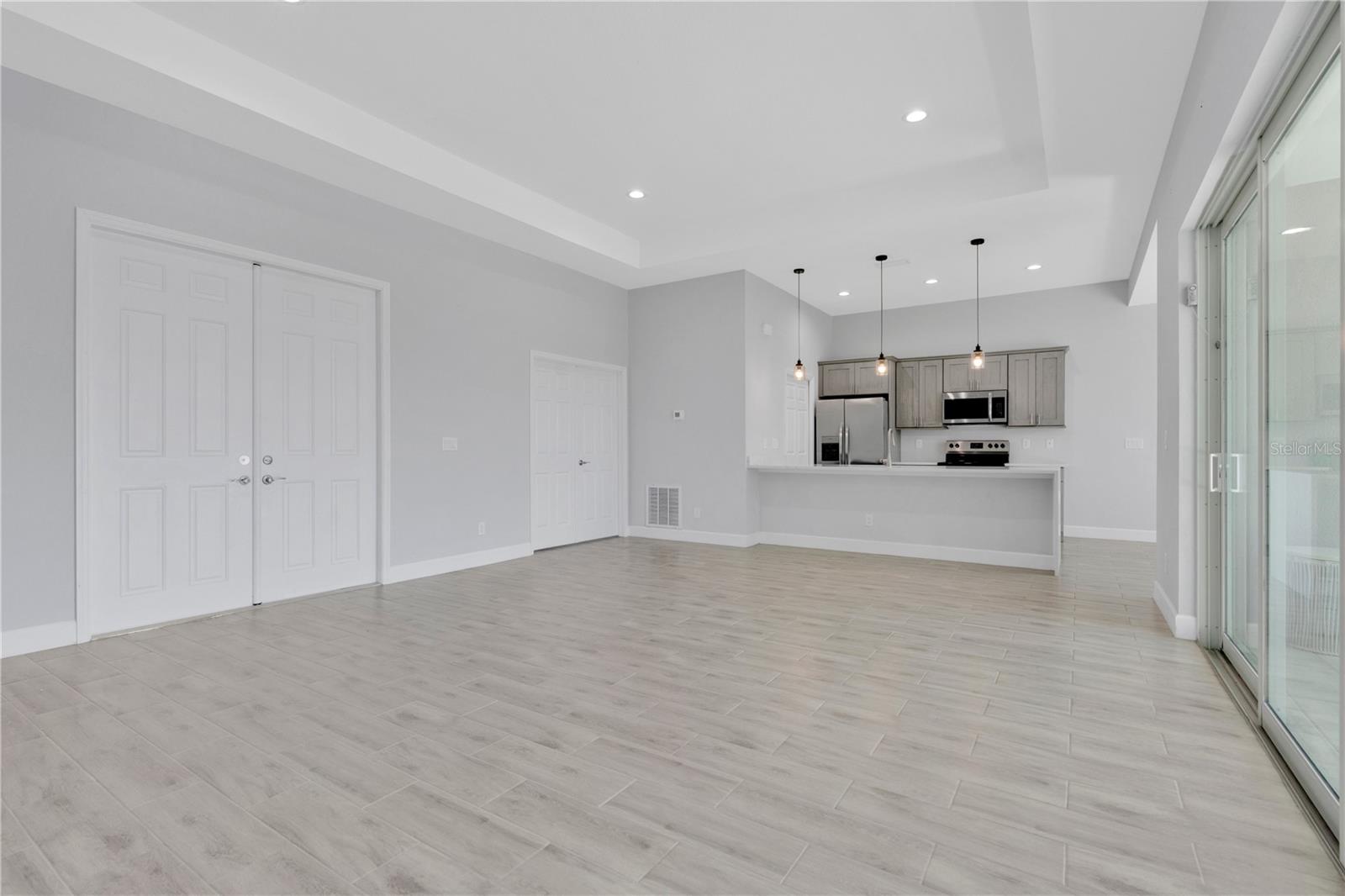 Image 3 of 41 For 1306 2nd Avenue