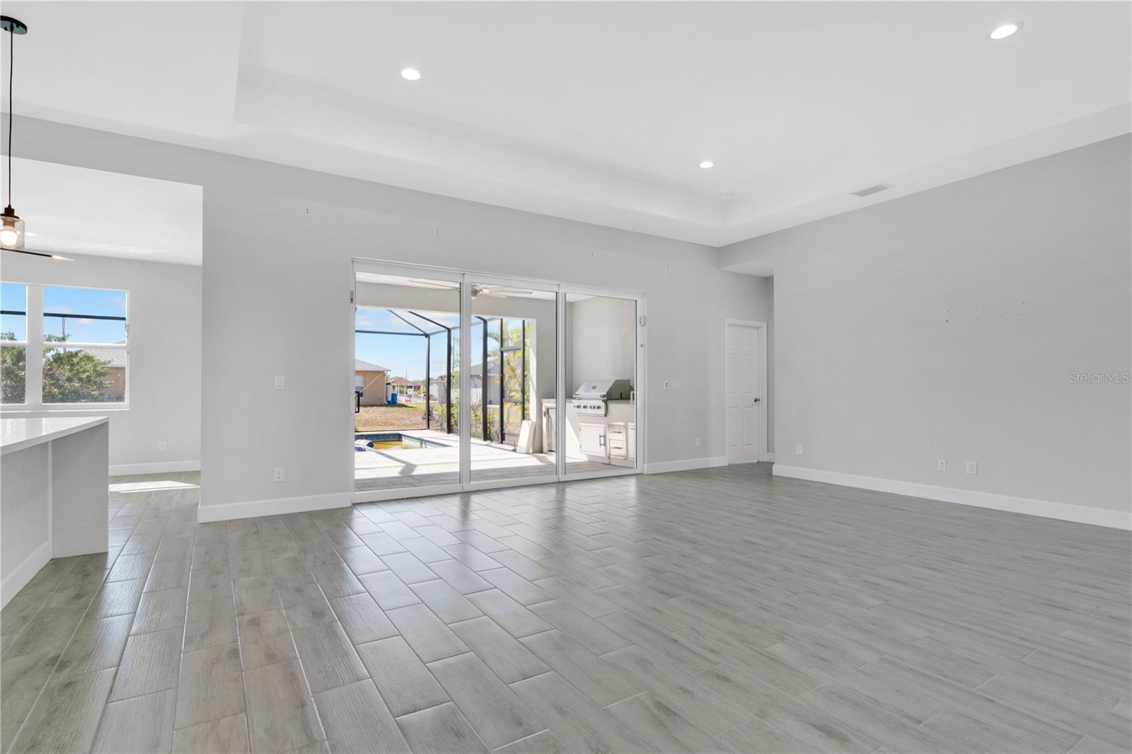 Image 8 of 41 For 1306 2nd Avenue