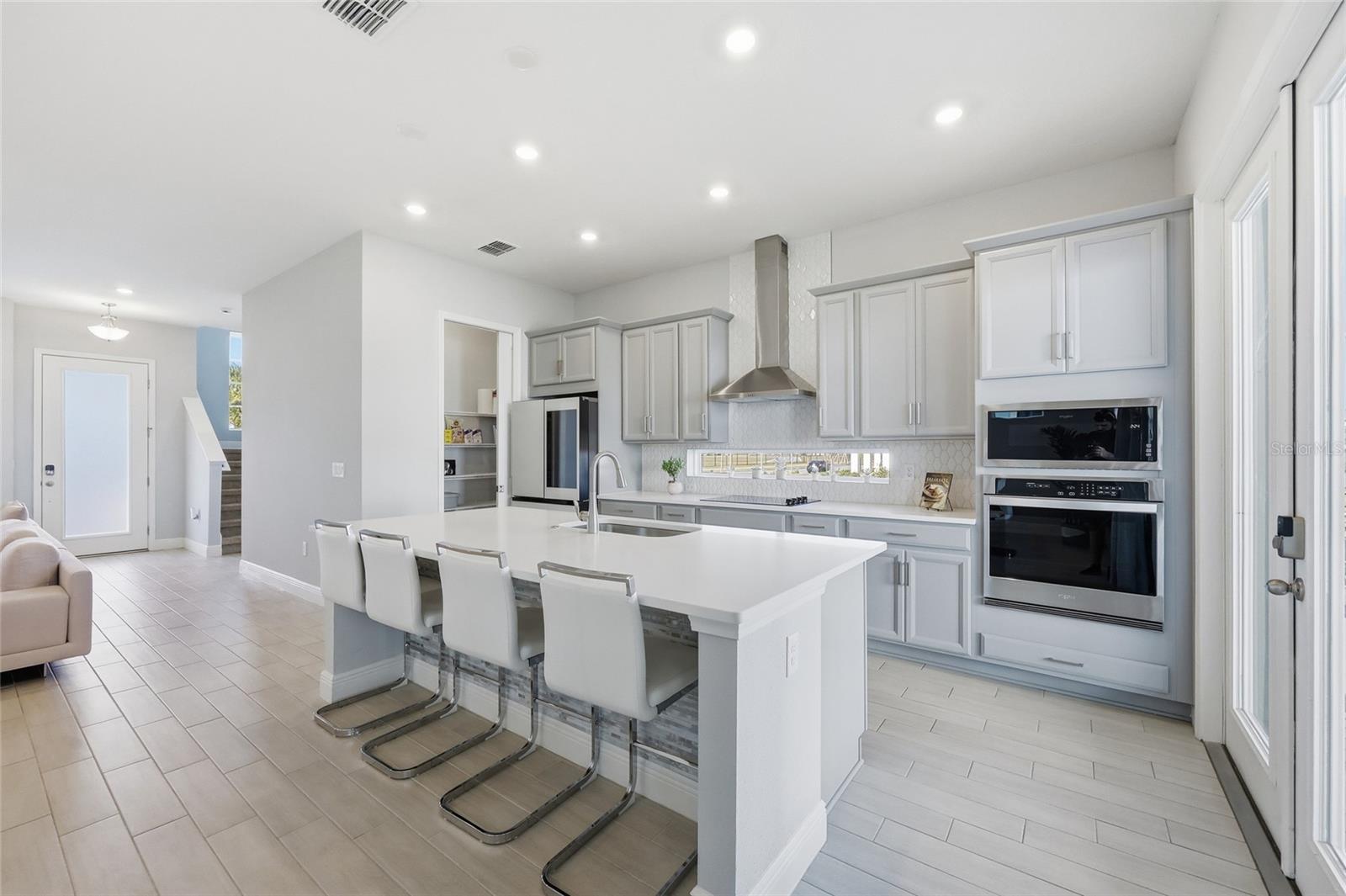 Image 10 of 49 For 10101 Pearson Avenue