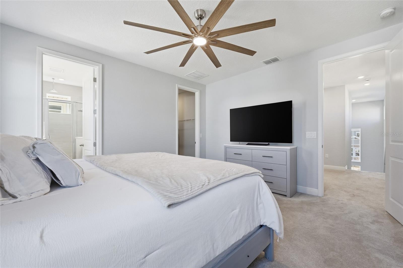 Image 18 of 49 For 10101 Pearson Avenue