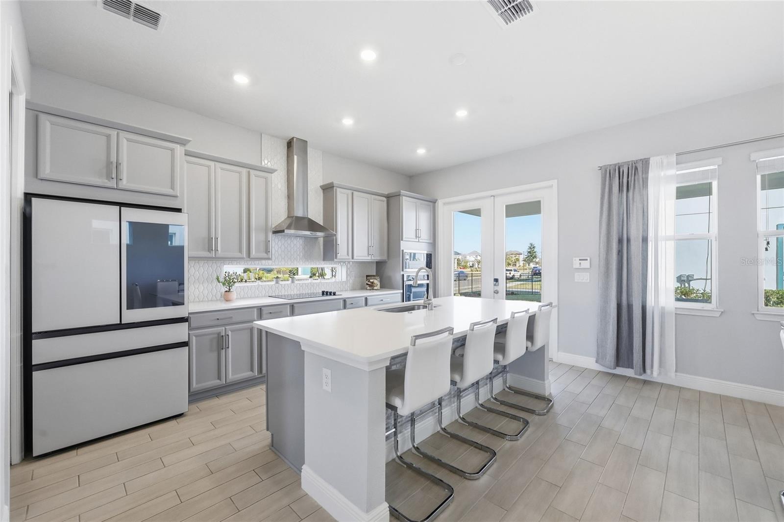 Image 8 of 49 For 10101 Pearson Avenue