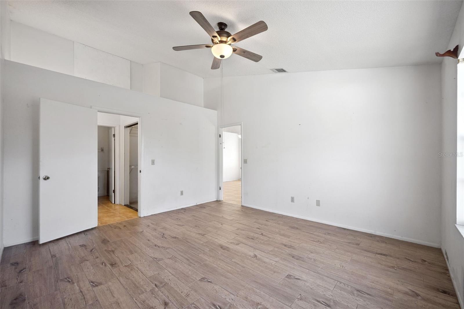 Image 12 of 42 For 1689 Torrington Circle