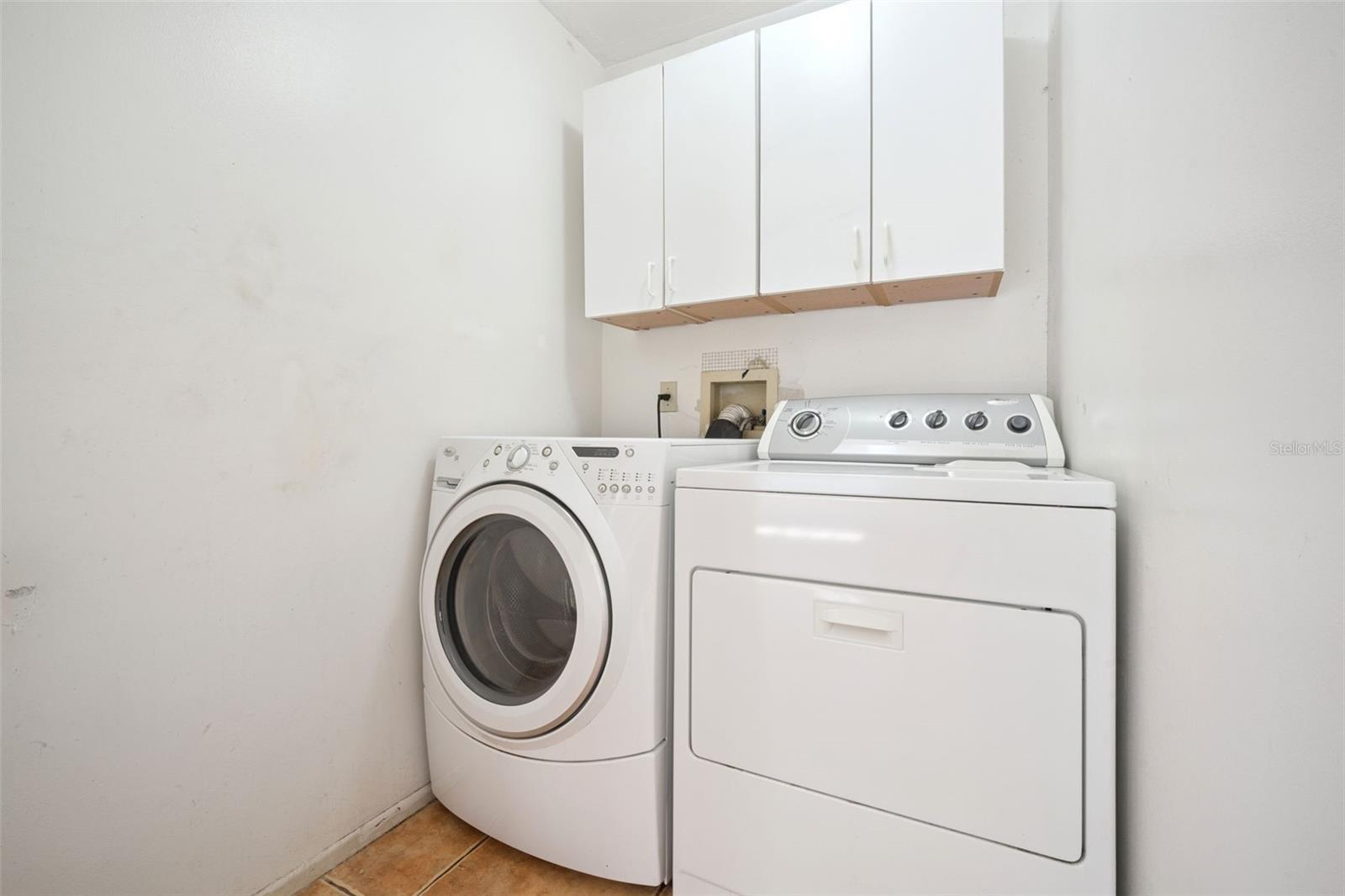 Image 19 of 42 For 1689 Torrington Circle