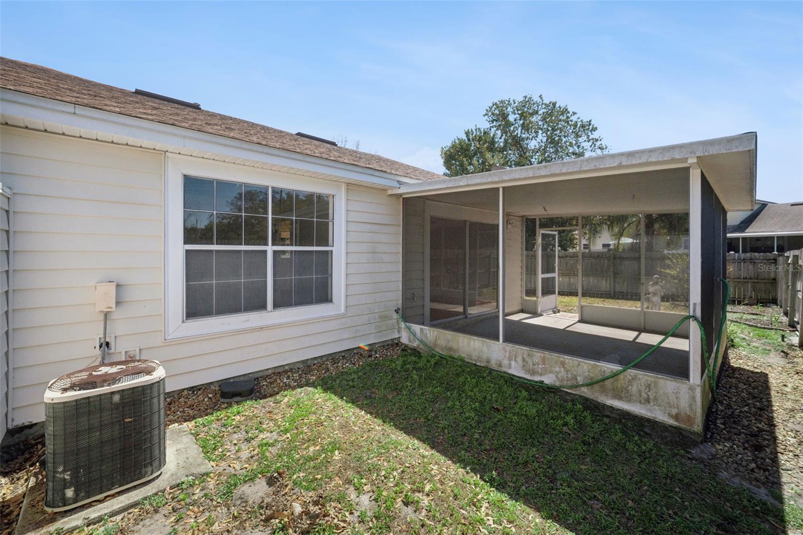 Image 22 of 42 For 1689 Torrington Circle