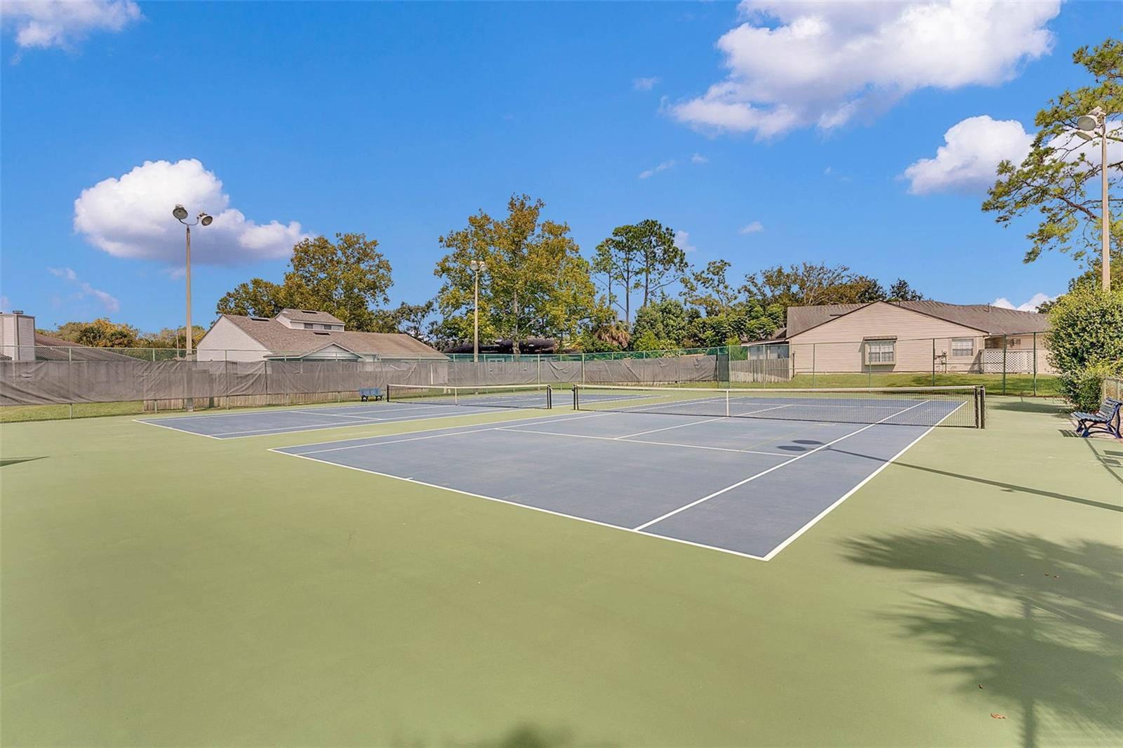 Image 28 of 42 For 1689 Torrington Circle