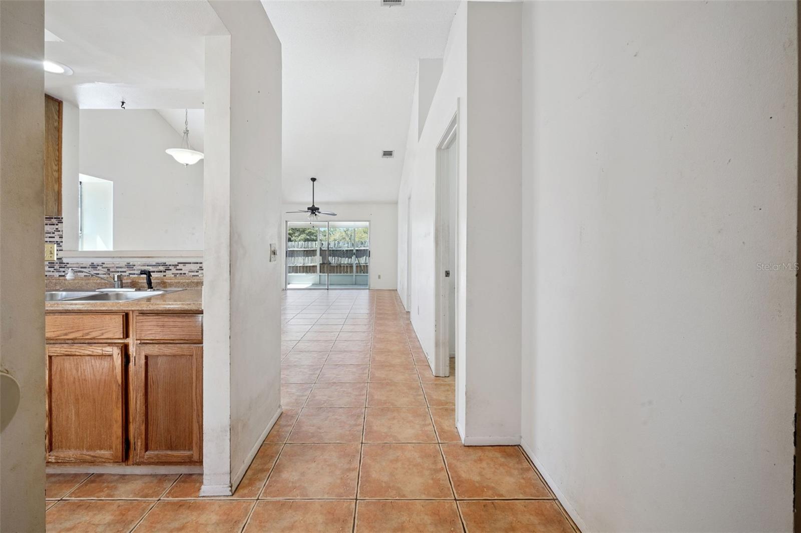 Image 3 of 42 For 1689 Torrington Circle