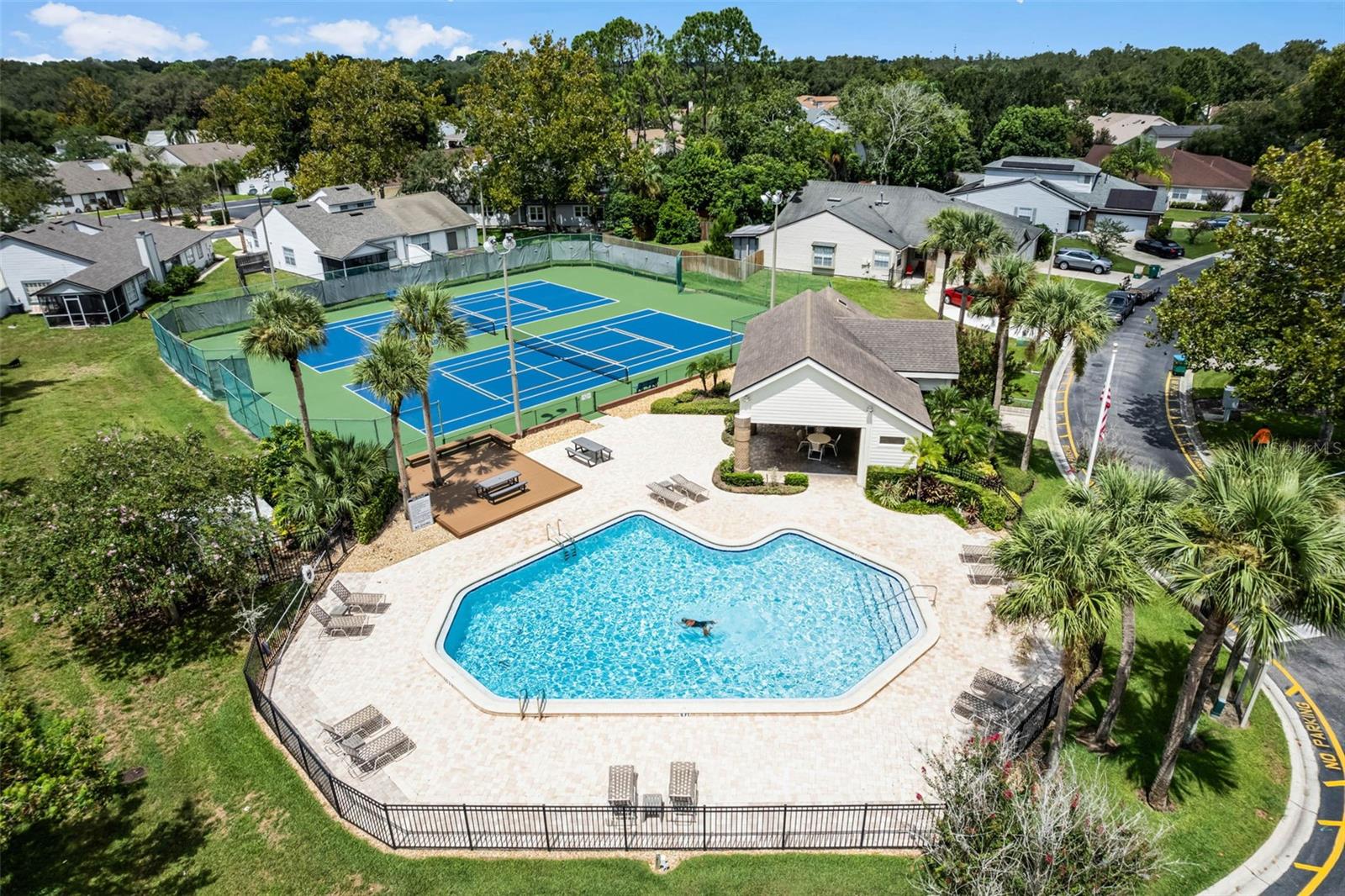 Image 34 of 42 For 1689 Torrington Circle