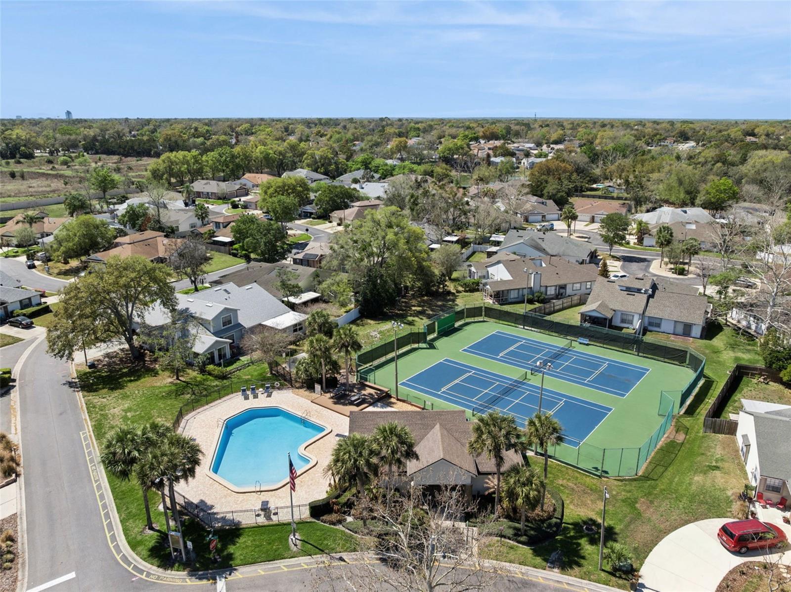 Image 36 of 42 For 1689 Torrington Circle