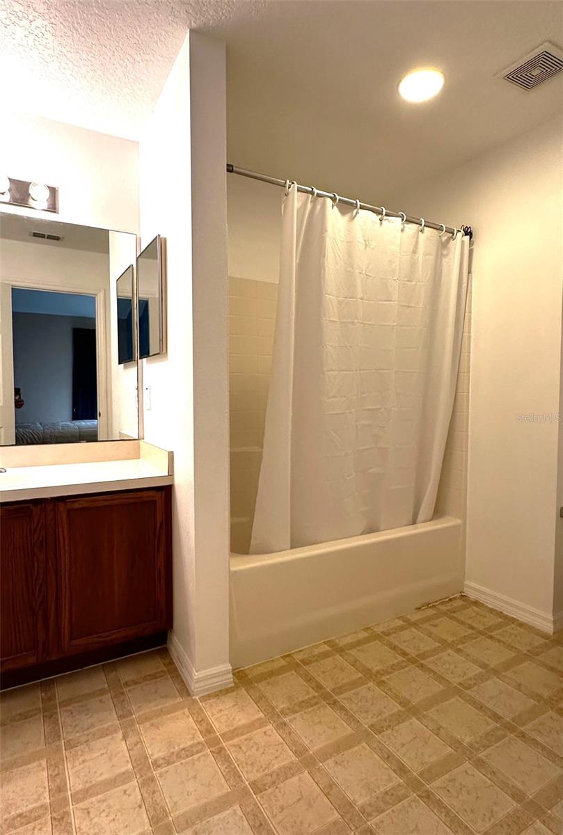 Image 21 of 26 For 1264 Fairway Drive