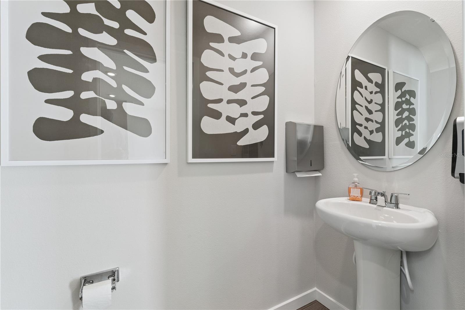 Listing photo id 20 for 587 Preston Cove Drive