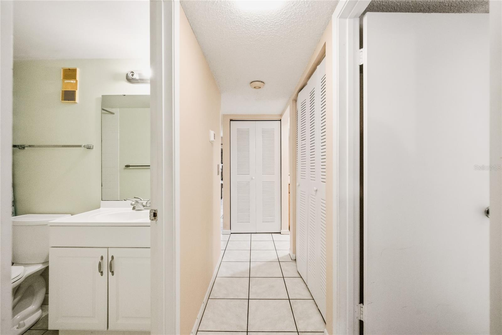 Image 20 of 36 For 100 Sweetgum Woods Court 13d