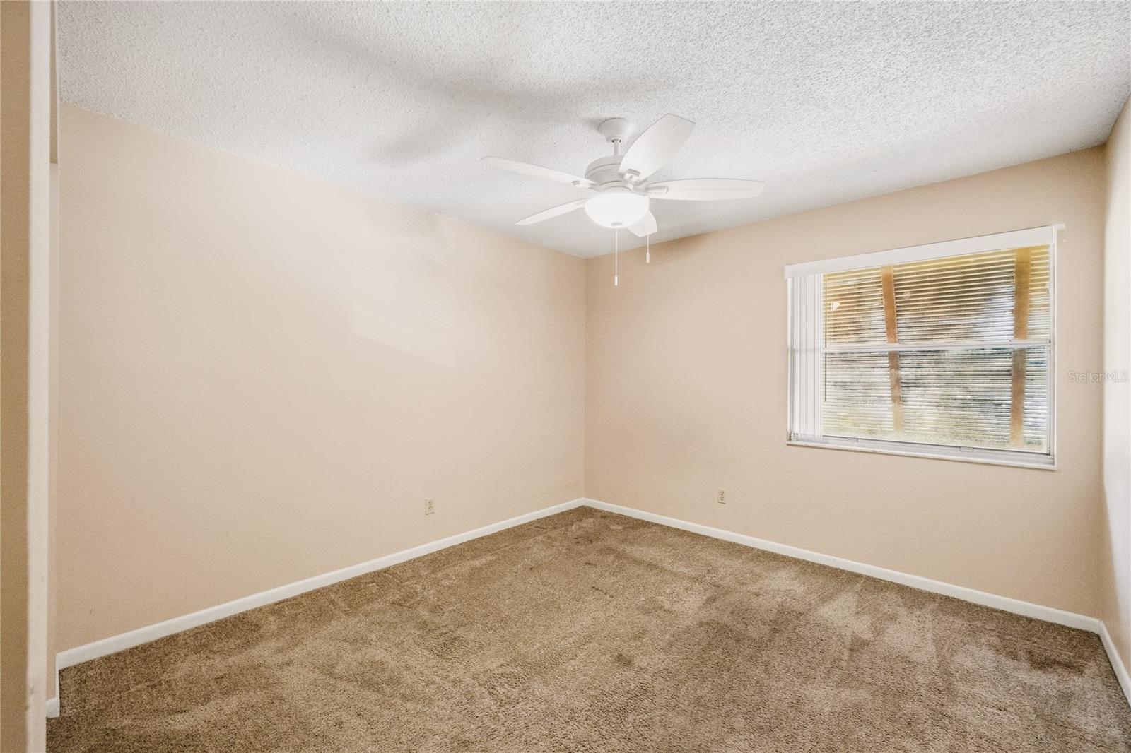 Image 22 of 36 For 100 Sweetgum Woods Court 13d