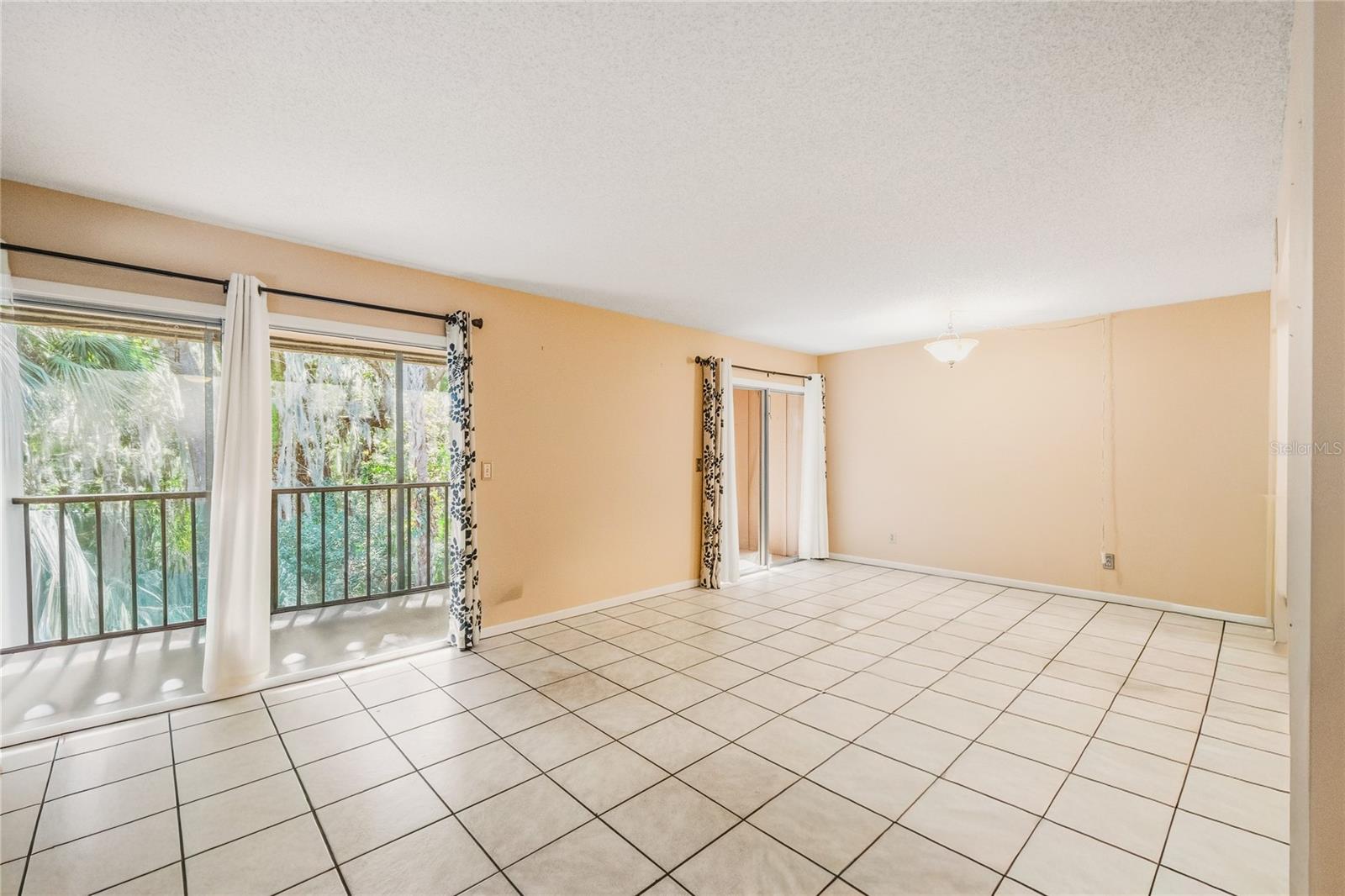 Image 7 of 36 For 100 Sweetgum Woods Court 13d