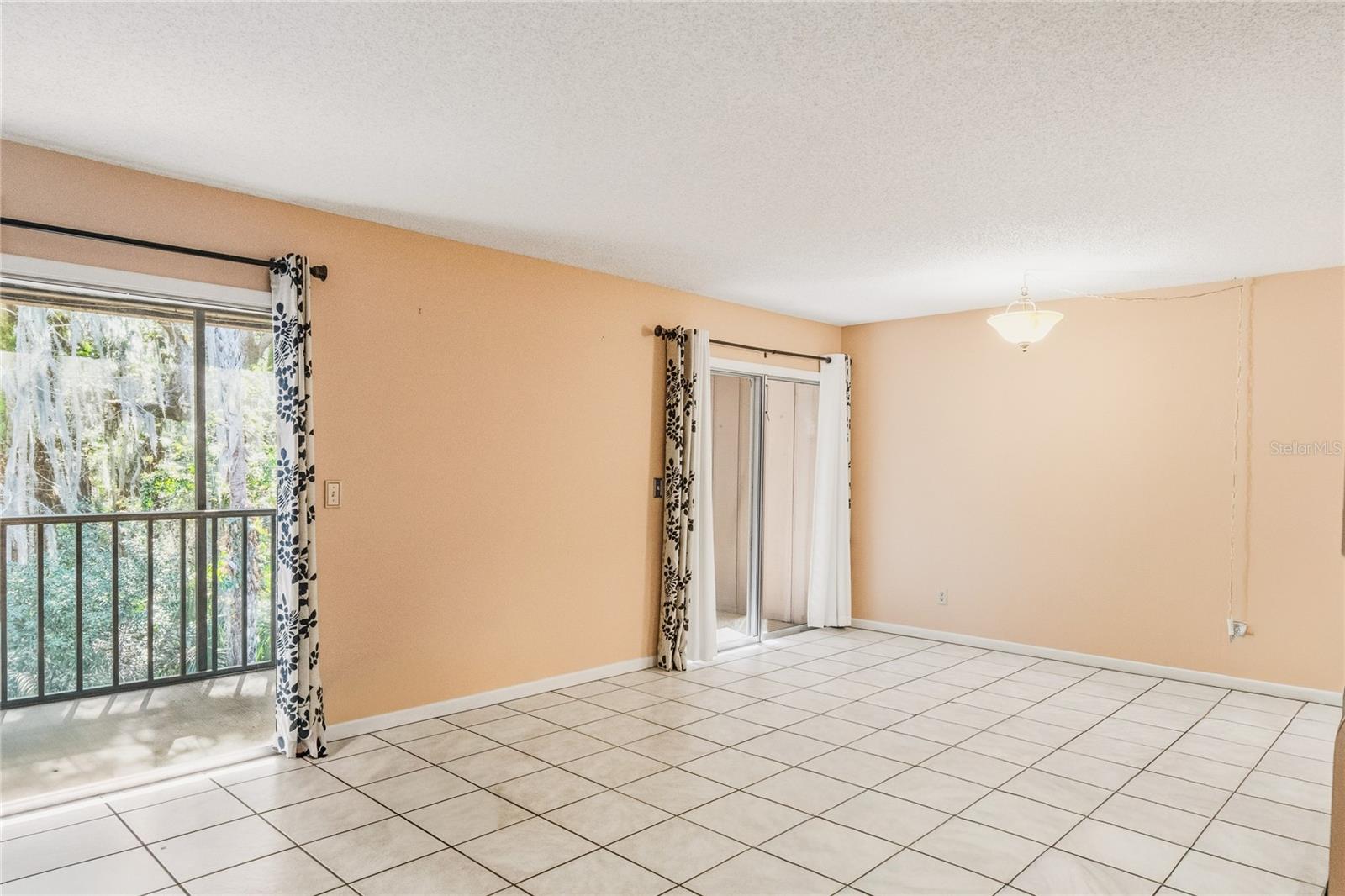 Image 8 of 36 For 100 Sweetgum Woods Court 13d