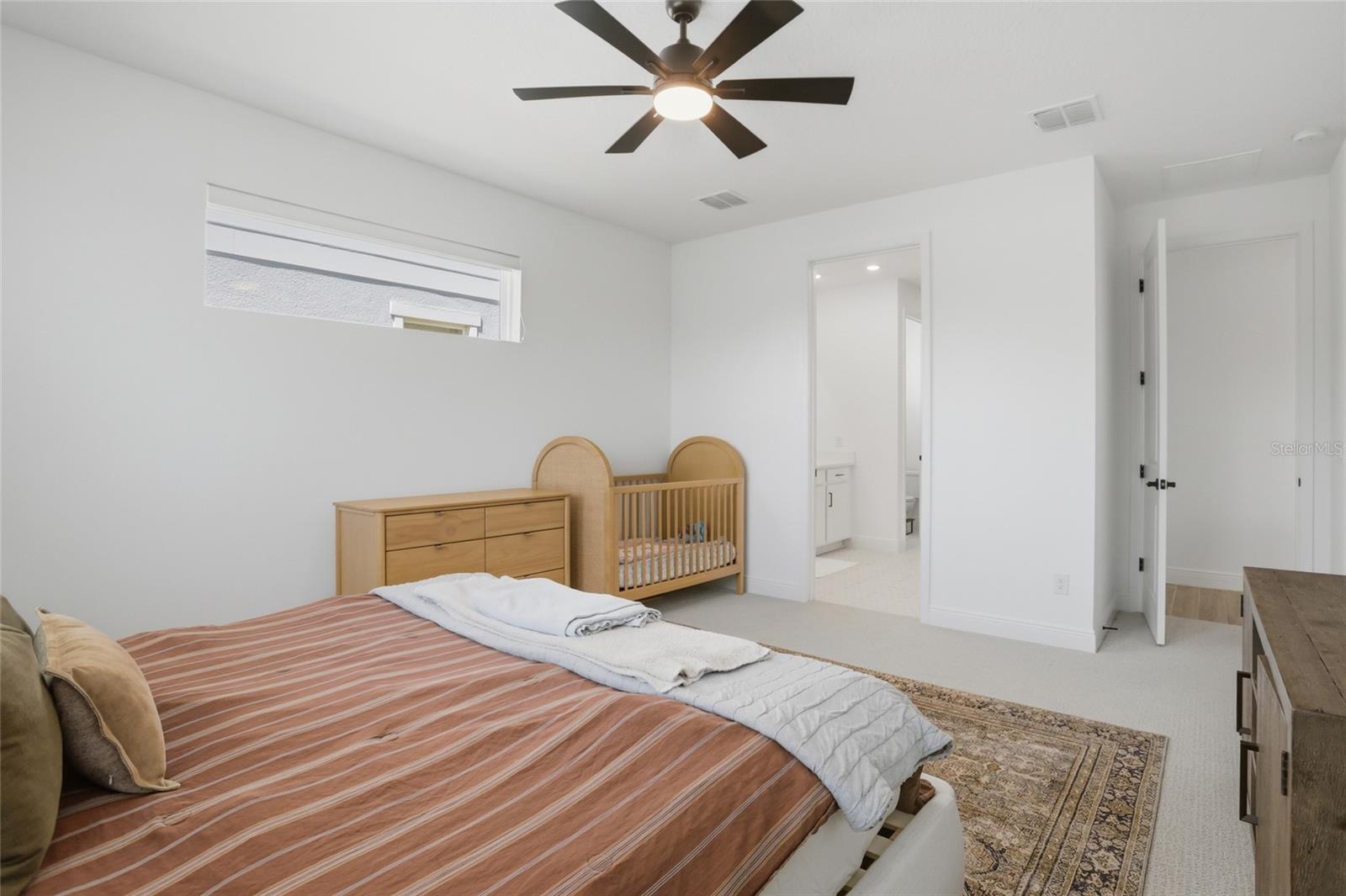 Image 21 of 46 For 19310 Banfield Place