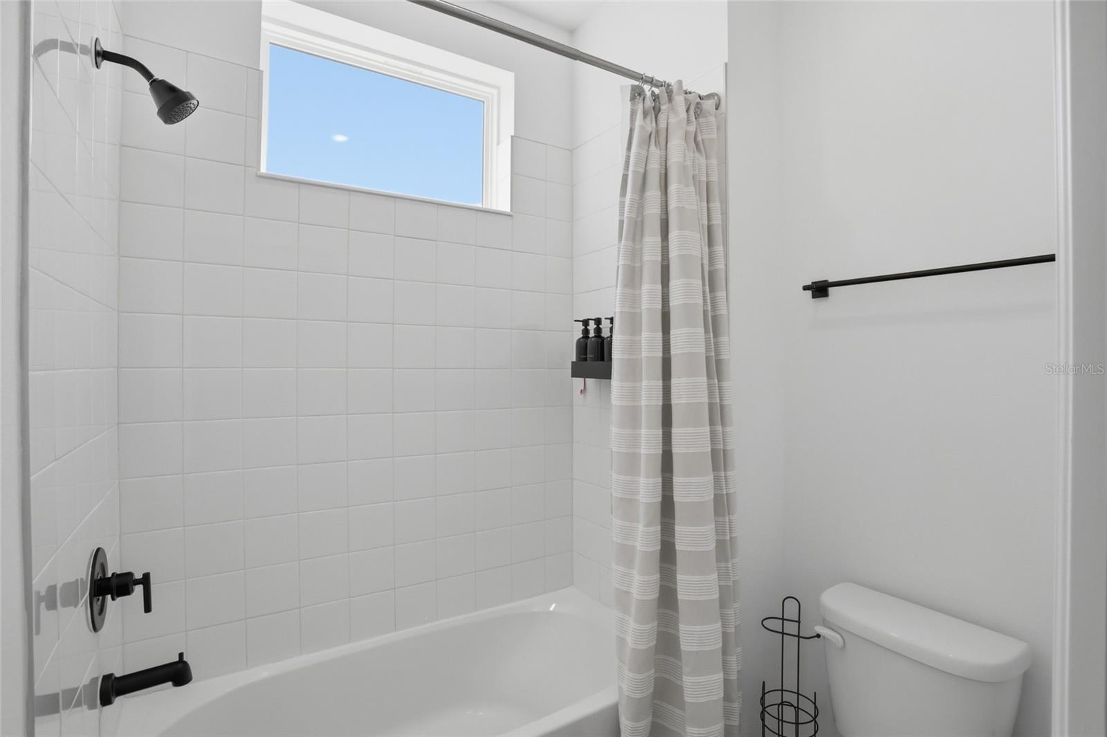 Image 31 of 46 For 19310 Banfield Place