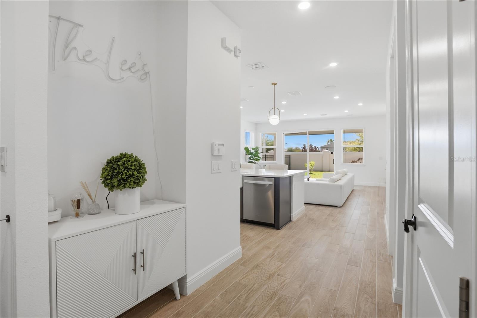 Image 8 of 46 For 19310 Banfield Place