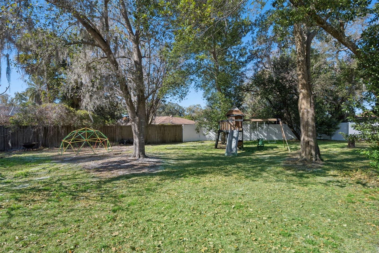 Image 30 of 34 For 8937 Easterling Drive