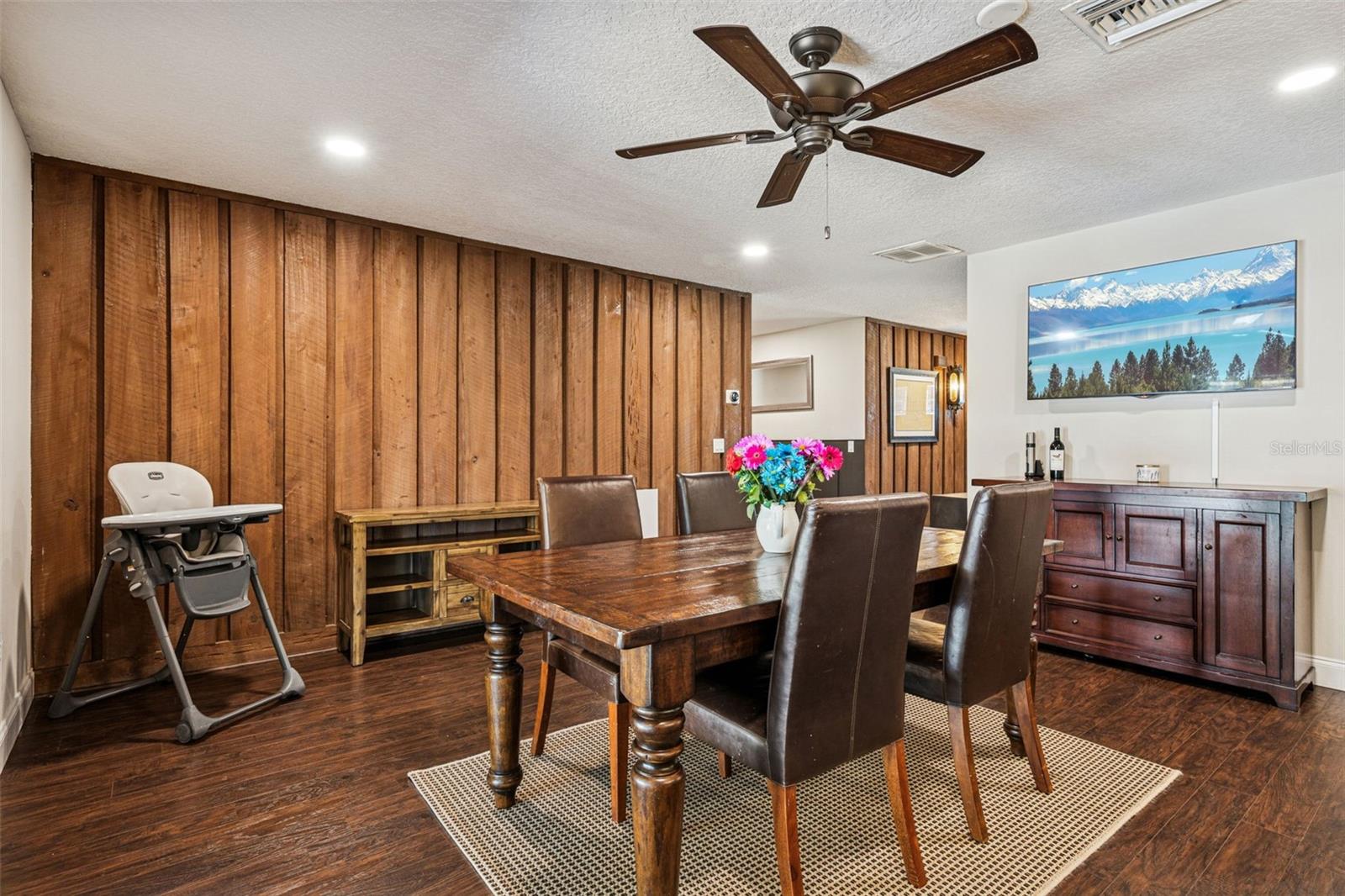 Image 5 of 34 For 8937 Easterling Drive