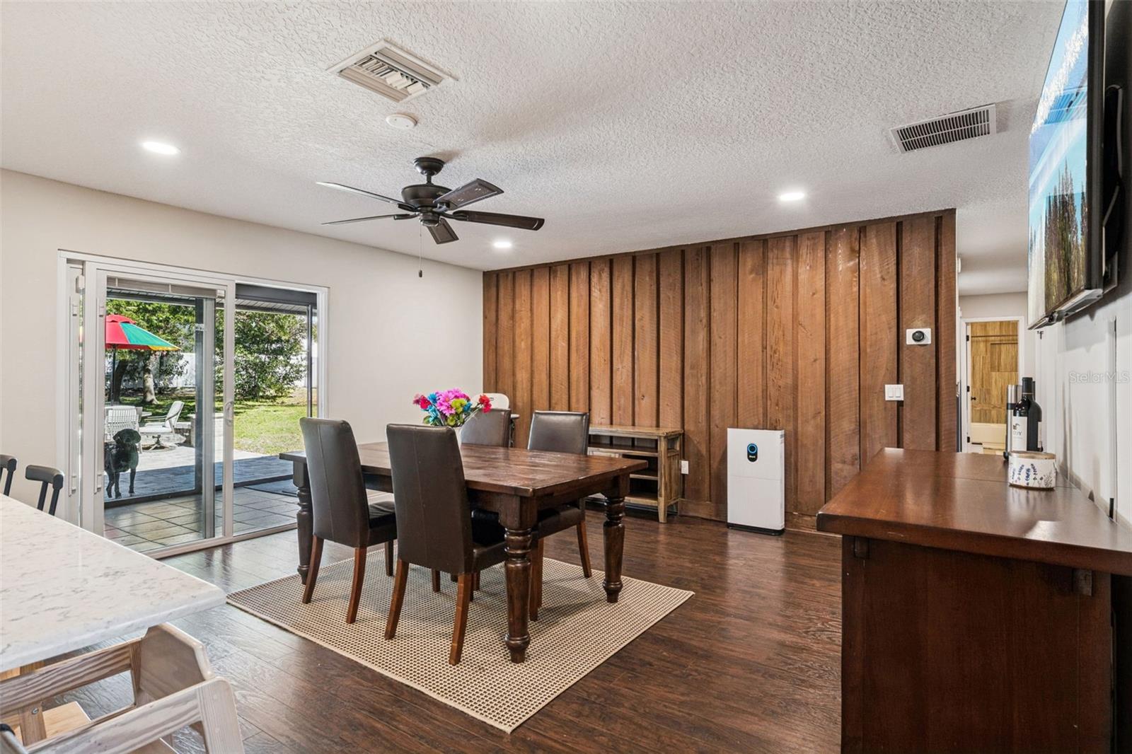 Image 6 of 34 For 8937 Easterling Drive