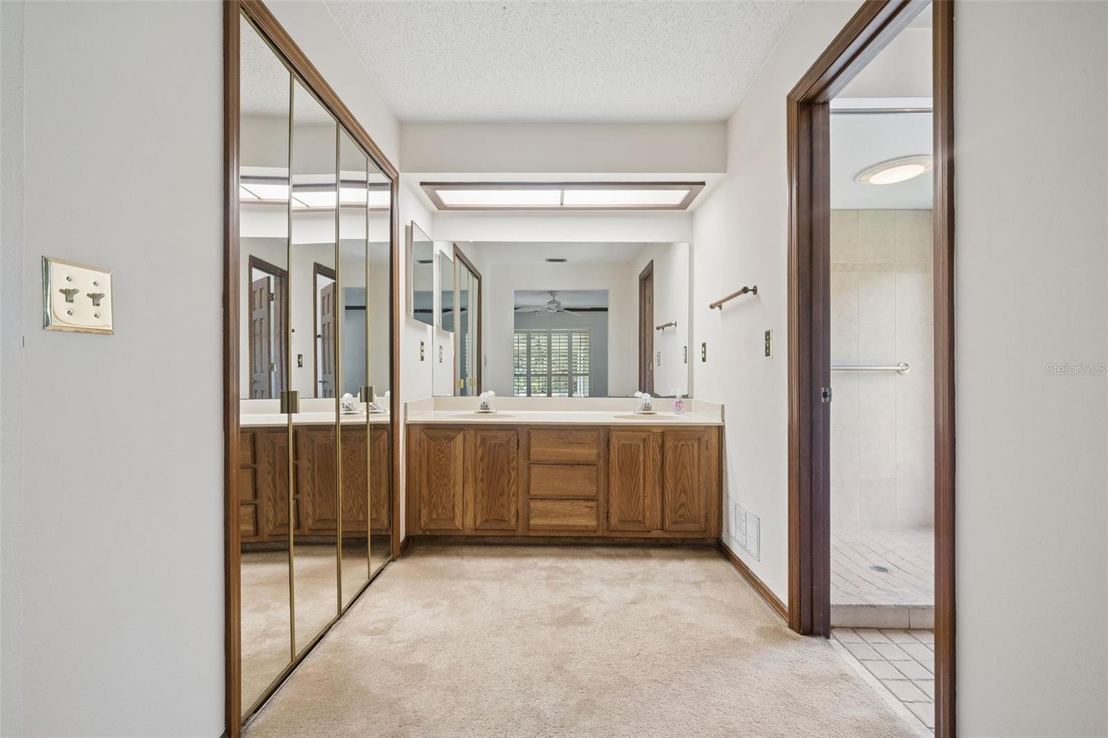 Image 20 of 64 For 449 Wild Oak Circle