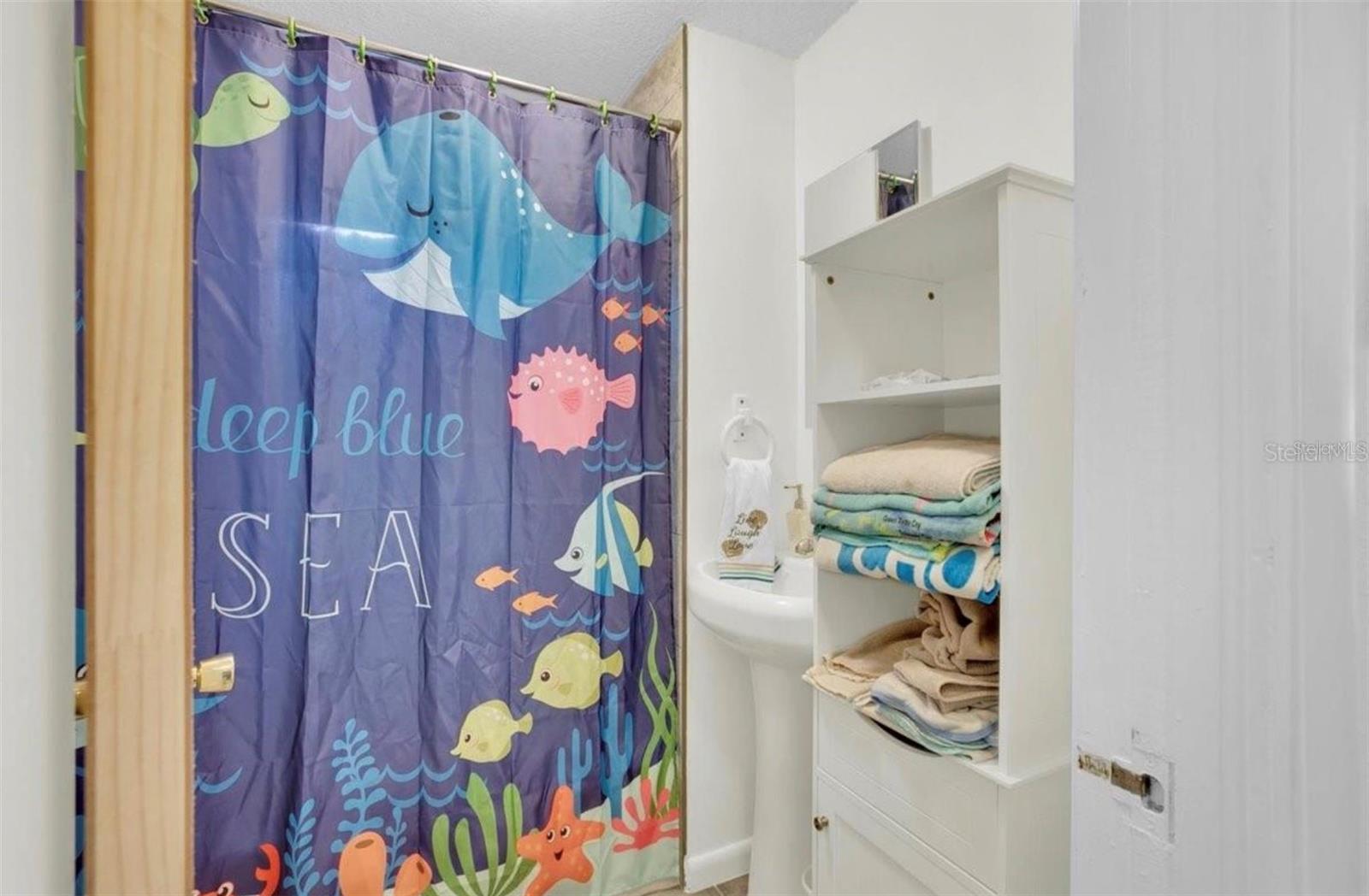 Image 10 of 26 For 515 Mabbette Street