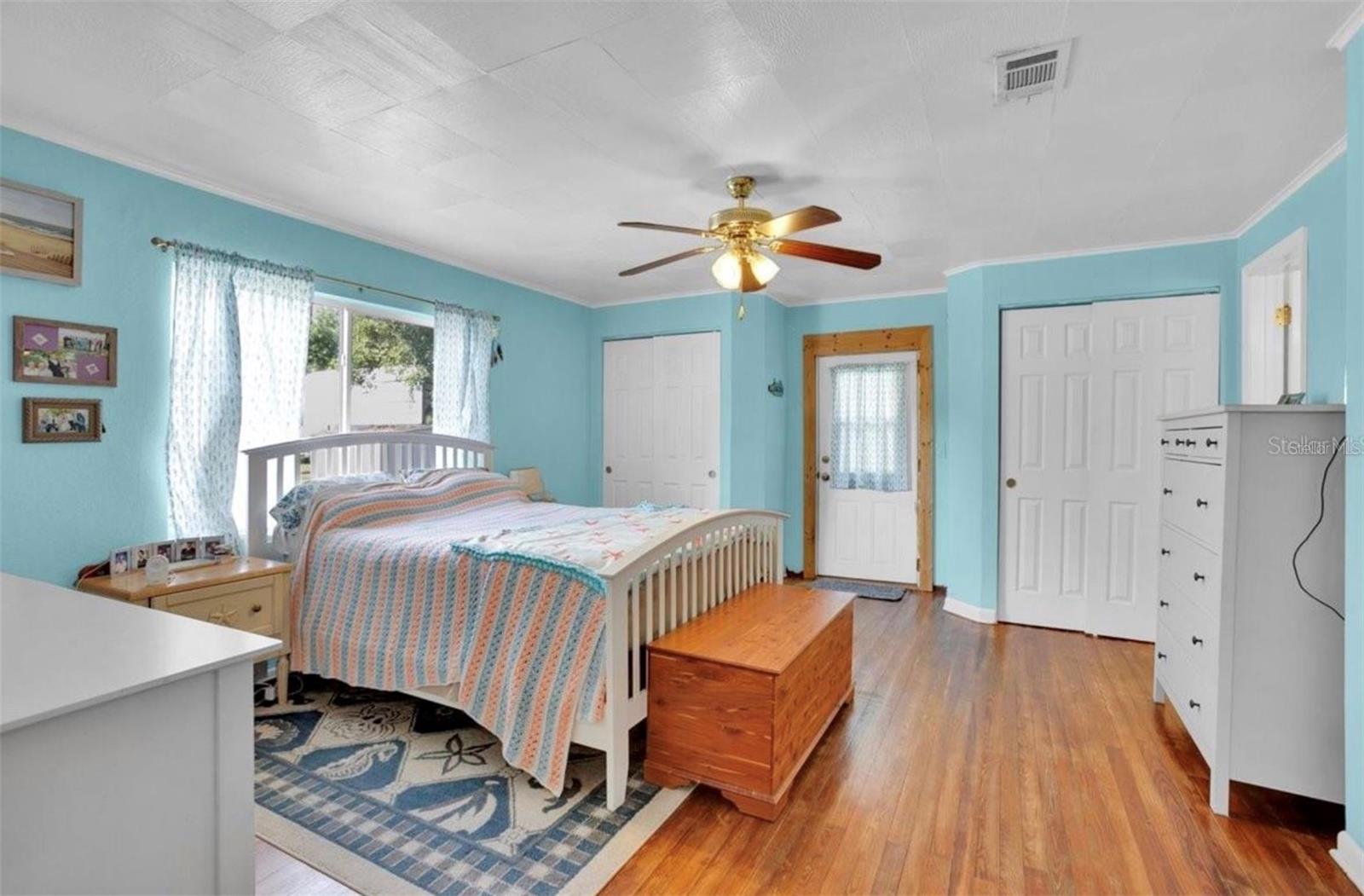 Image 16 of 26 For 515 Mabbette Street