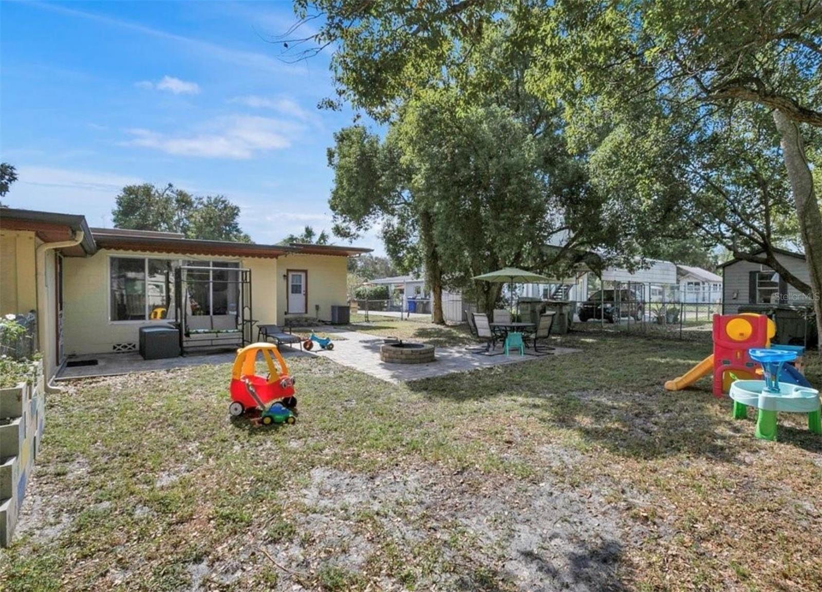 Image 25 of 26 For 515 Mabbette Street