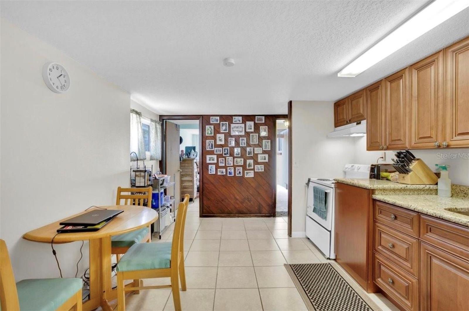 Image 5 of 26 For 515 Mabbette Street