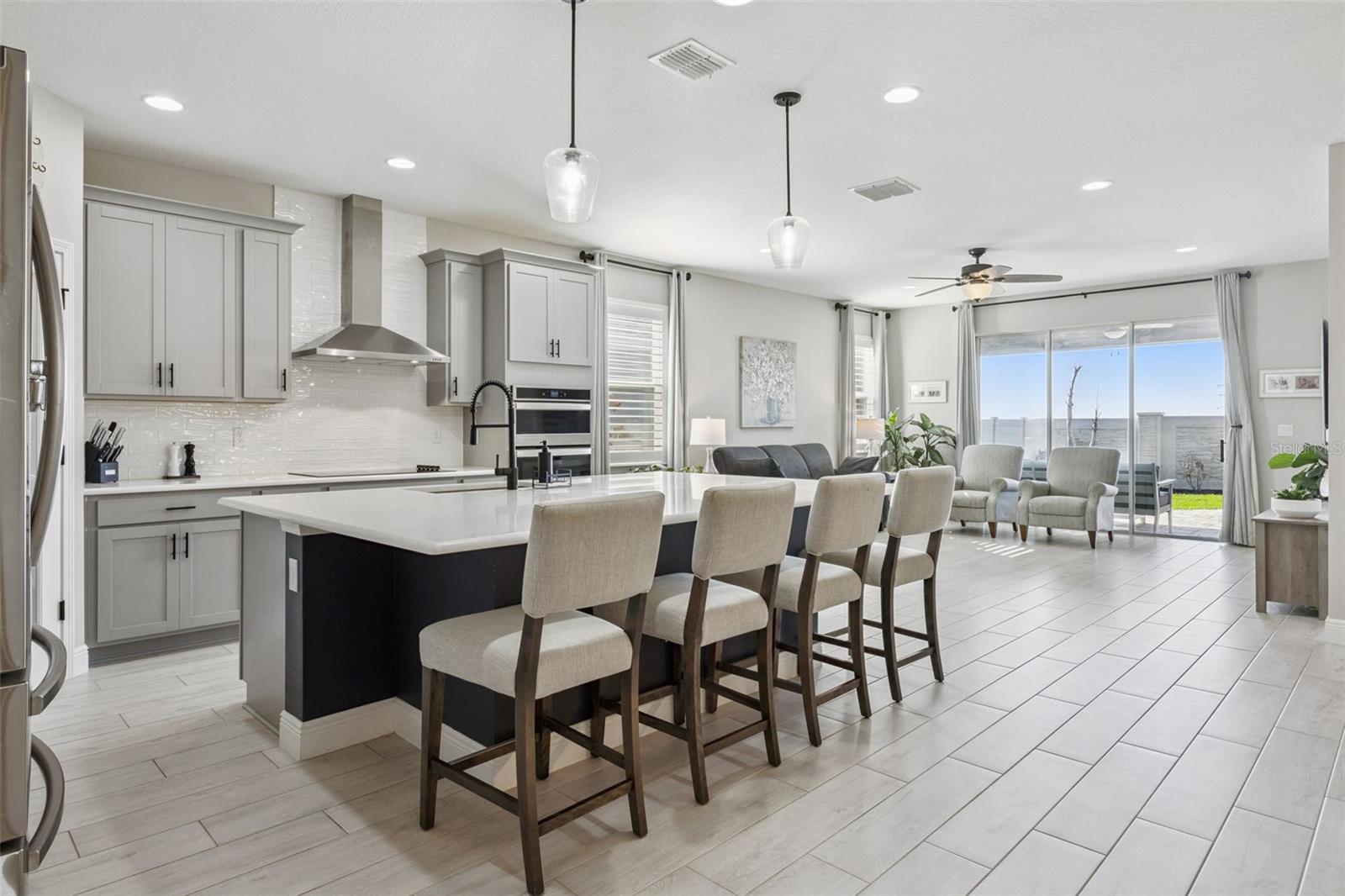 Image 18 of 51 For 5679 Orange Orchard Drive