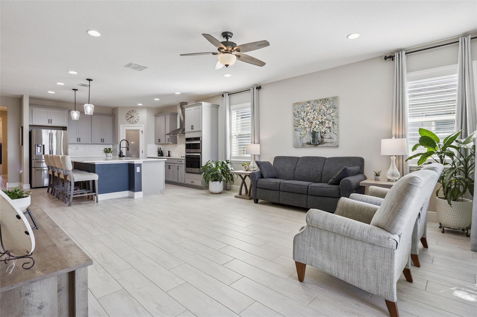 Image 25 of 51 For 5679 Orange Orchard Drive