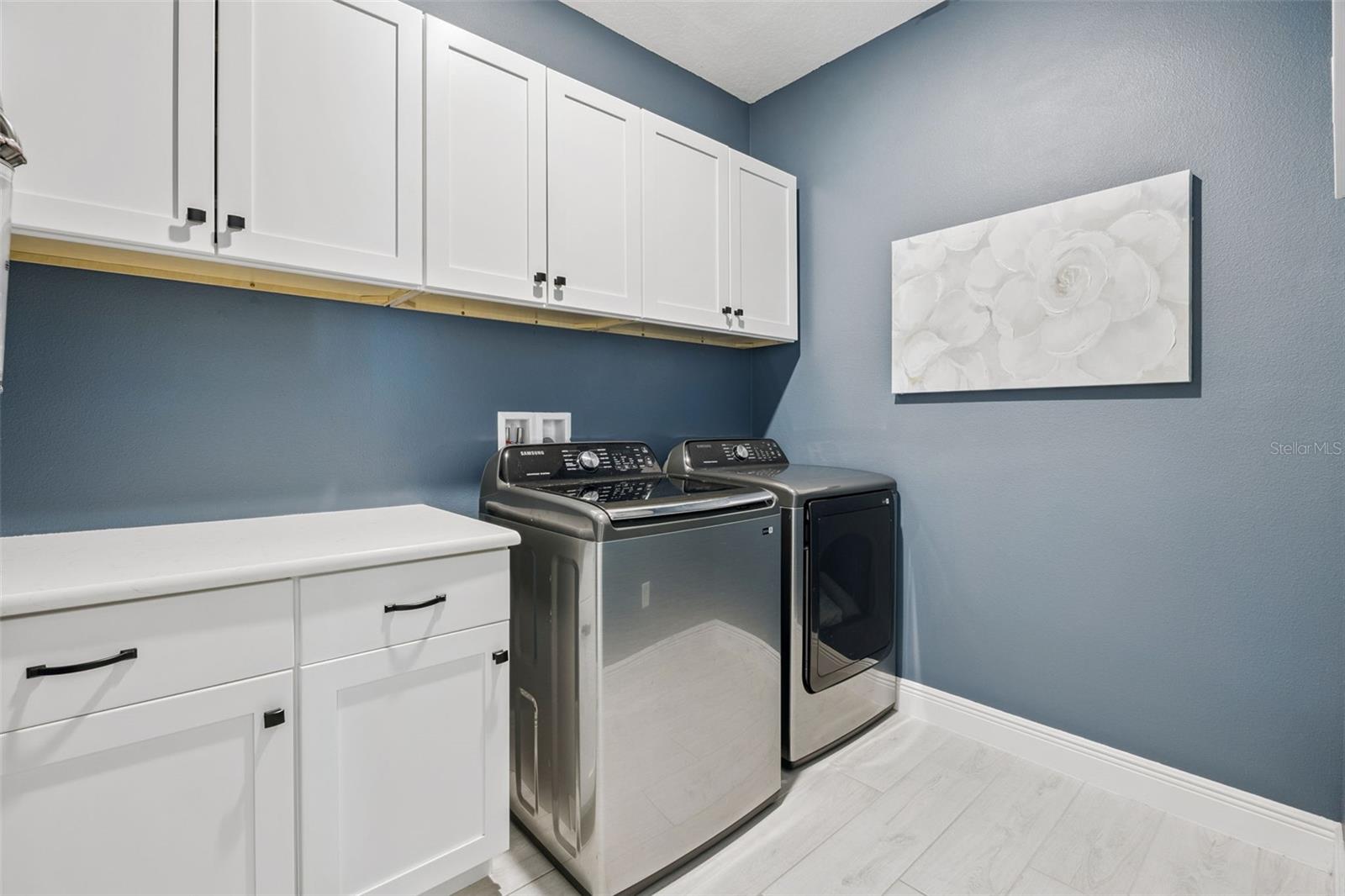 Image 37 of 51 For 5679 Orange Orchard Drive