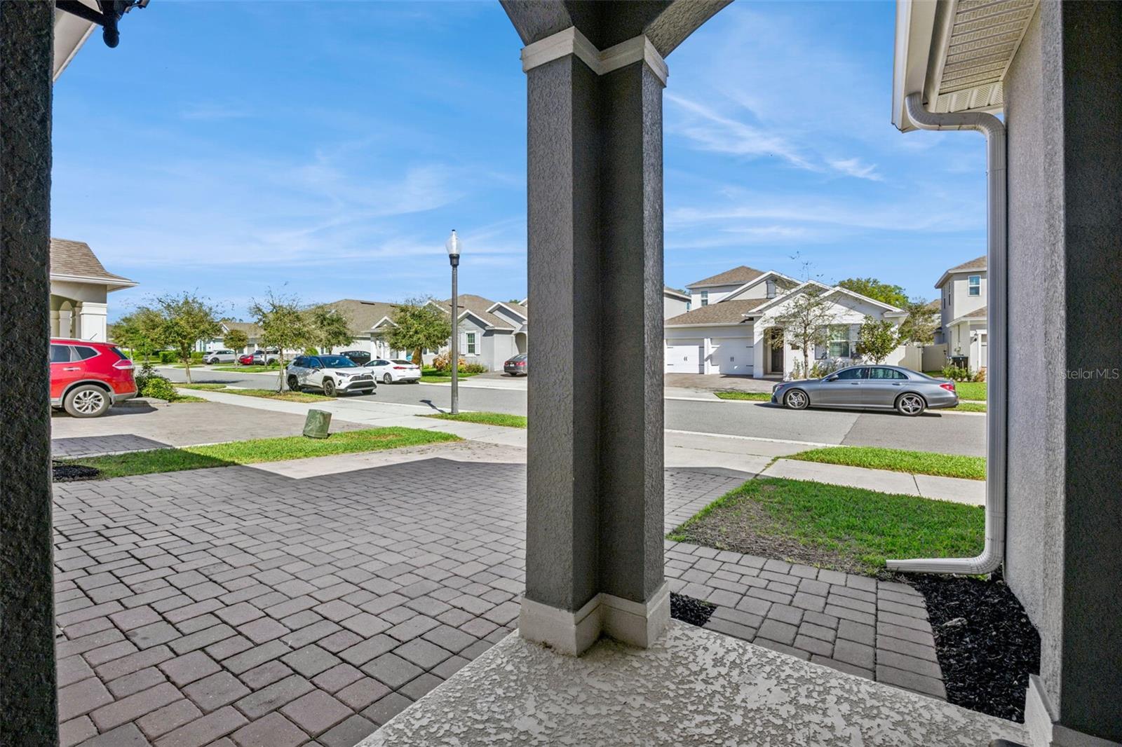 Image 4 of 51 For 5679 Orange Orchard Drive