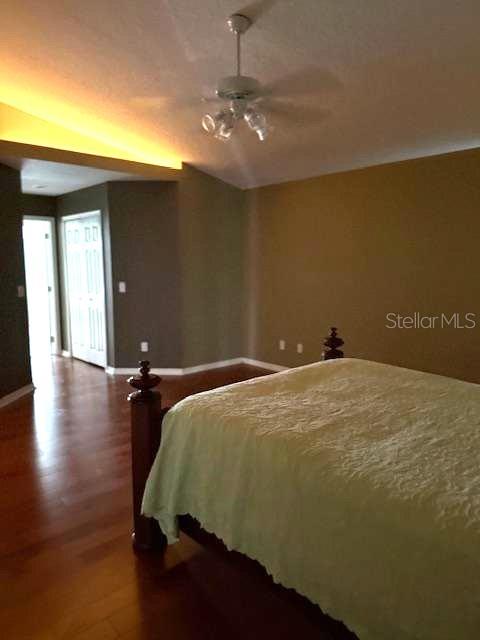 Listing photo id 31 for 873 Pickfair Terrace