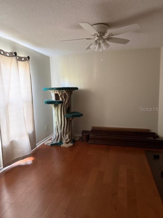 Listing photo id 36 for 873 Pickfair Terrace