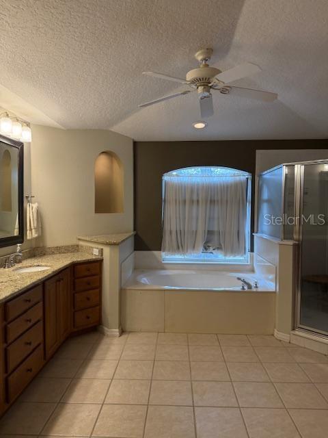 Listing photo id 41 for 873 Pickfair Terrace