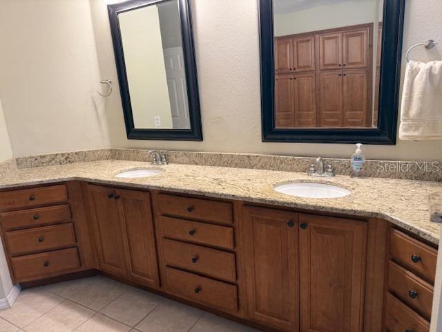 Listing photo id 43 for 873 Pickfair Terrace