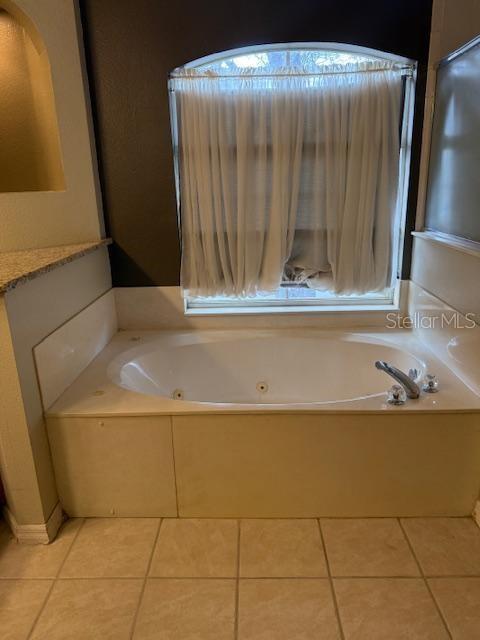 Listing photo id 44 for 873 Pickfair Terrace