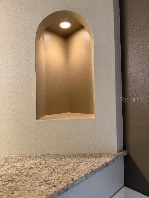 Listing photo id 46 for 873 Pickfair Terrace