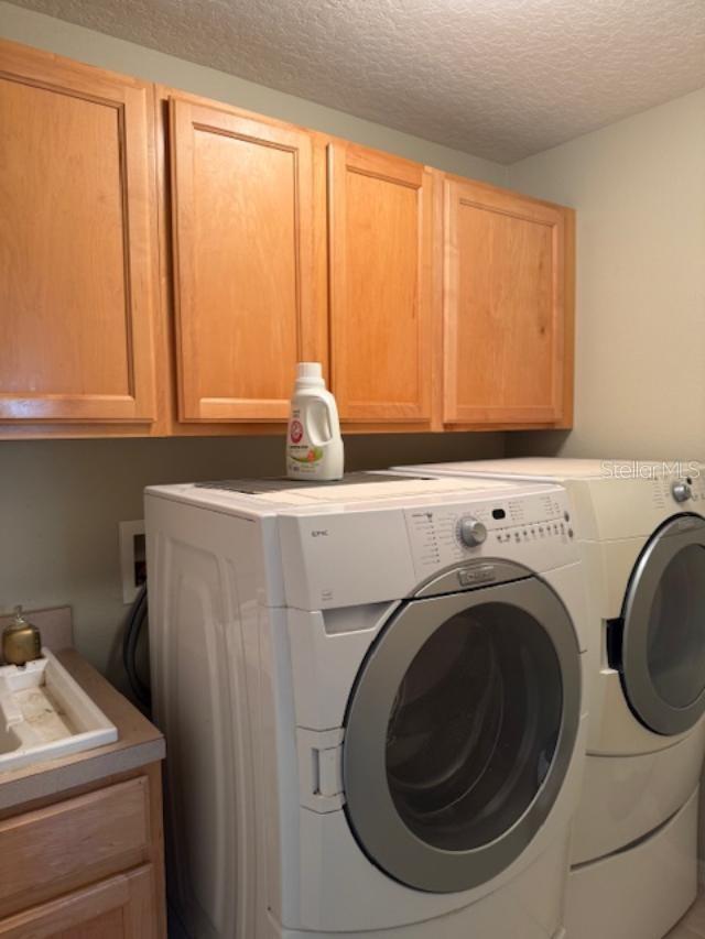 Listing photo id 59 for 873 Pickfair Terrace