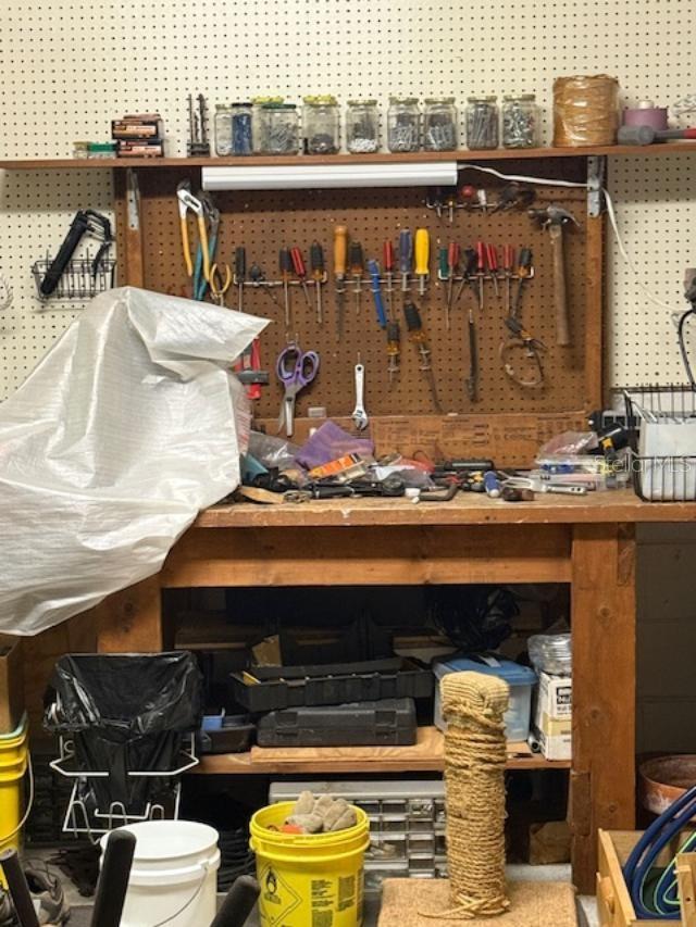 Listing photo id 63 for 873 Pickfair Terrace