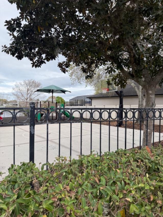 Listing photo id 68 for 873 Pickfair Terrace