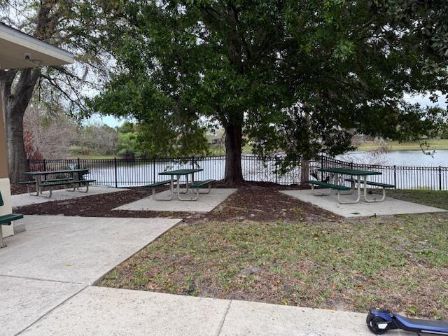 Listing photo id 72 for 873 Pickfair Terrace