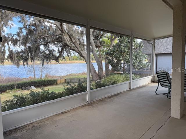 Listing photo id 6 for 873 Pickfair Terrace